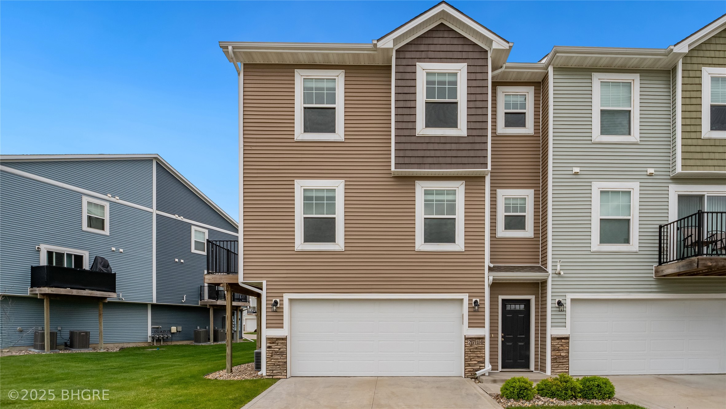 2714 NW Kate Shelley Lane, Ankeny, Iowa image 1