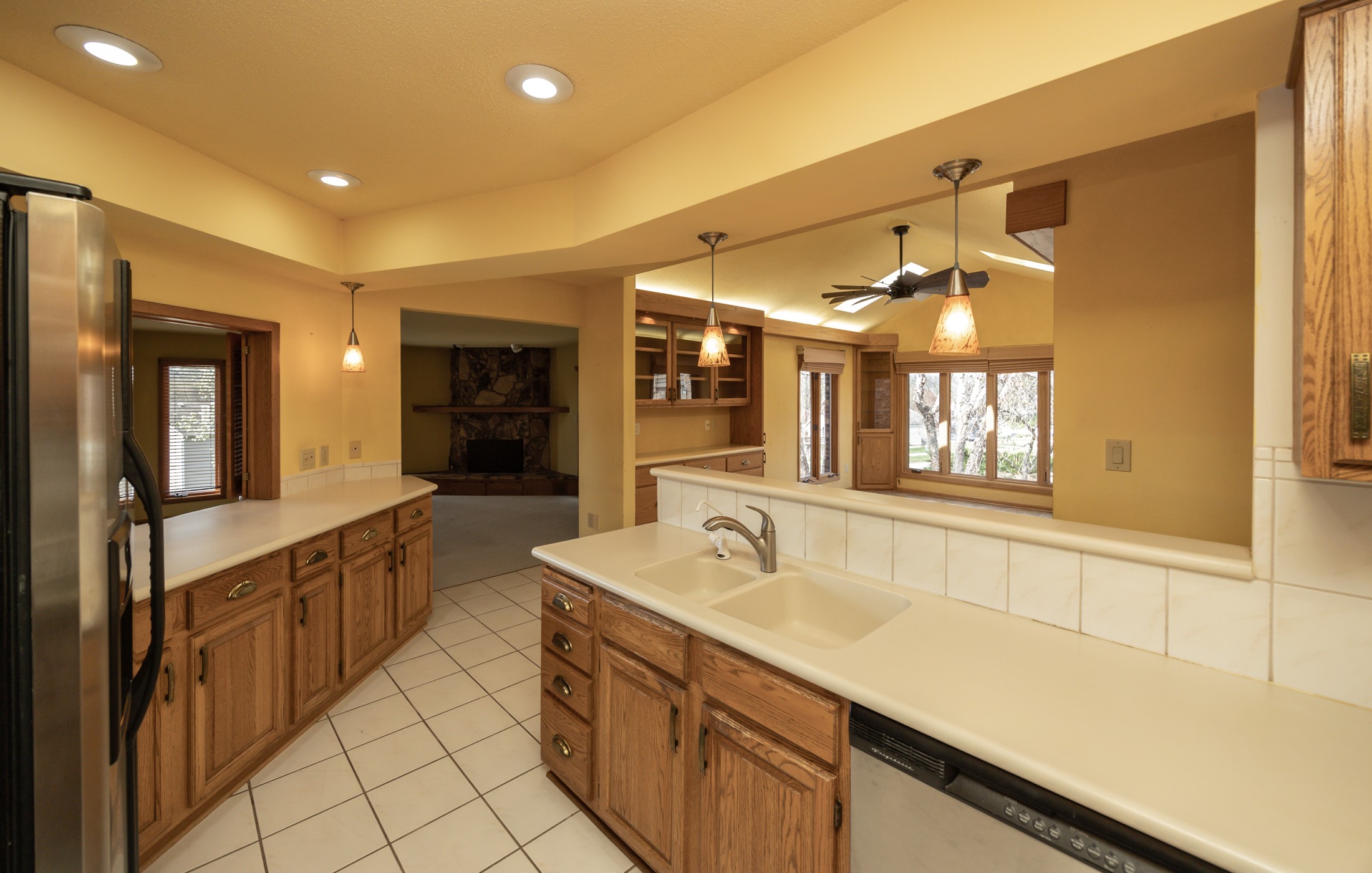 2800 Claiborne Circle, Urbandale, Iowa image 12