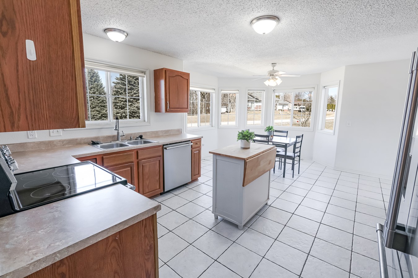 106 Zeeland Court, Pella, Iowa image 6