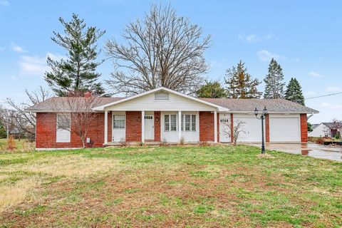 Homes For Sale - 2140 Idaho Drive<br/> Marion County, Pella, IA 50219