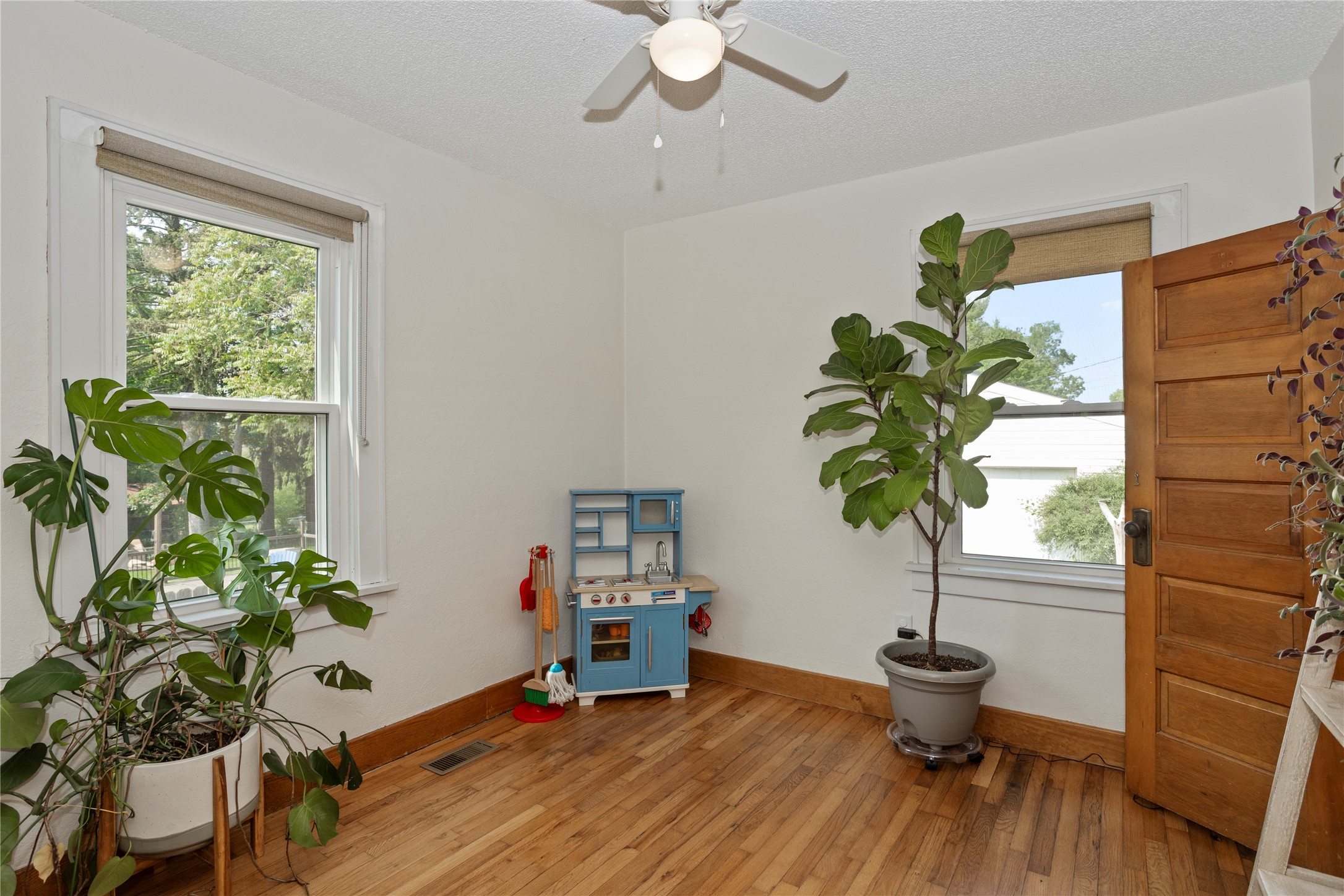 1310 65th Street, Windsor Heights, Iowa image 4