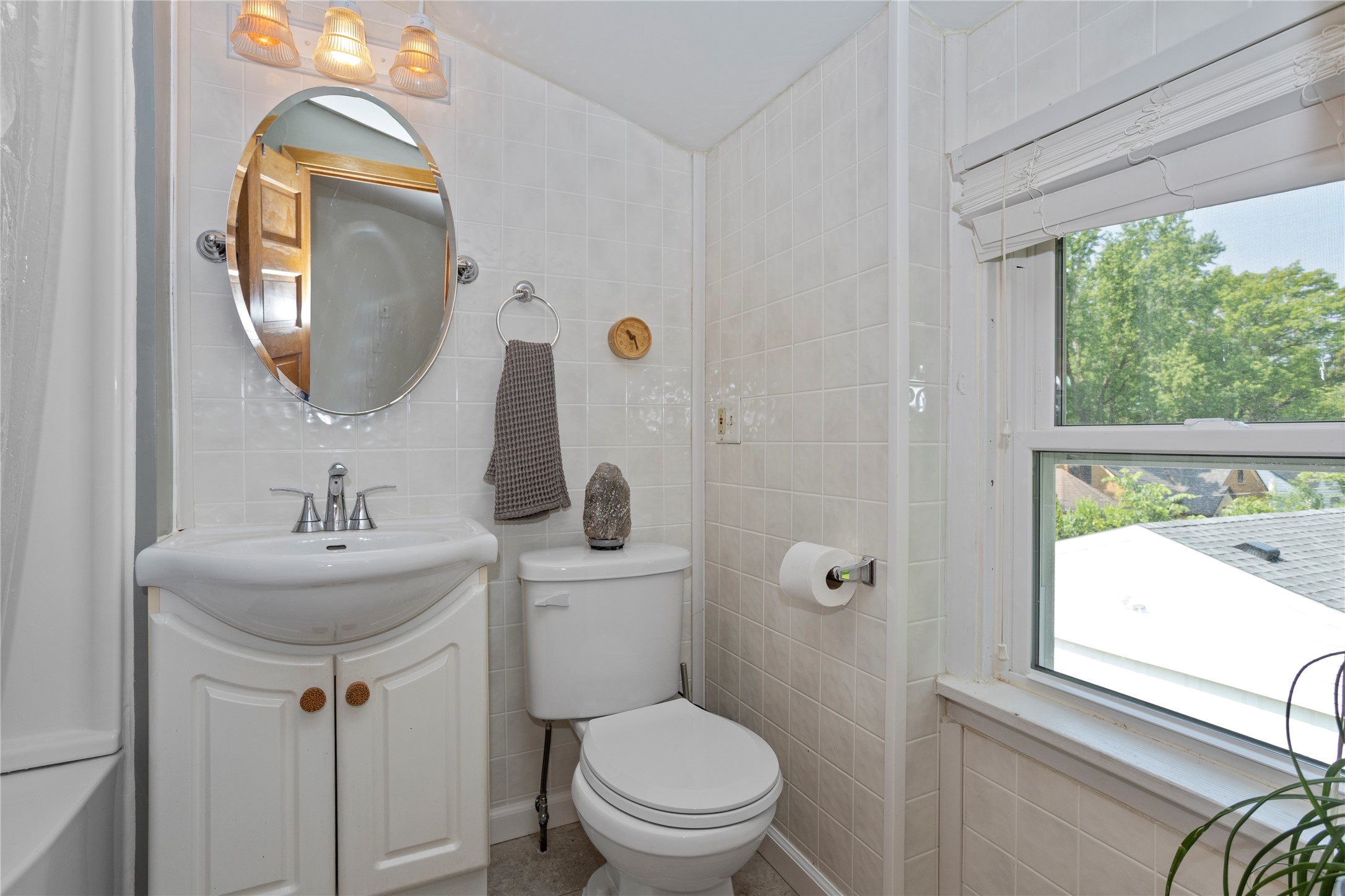 1310 65th Street, Windsor Heights, Iowa image 19