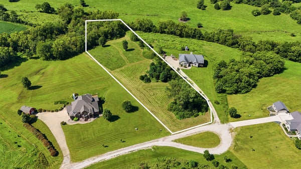 ADDRESS PRIVATE, CUMMING, IA 50061 - Image 8e3e27fade7656dc852d5a11d2dbfb4b/3981666847