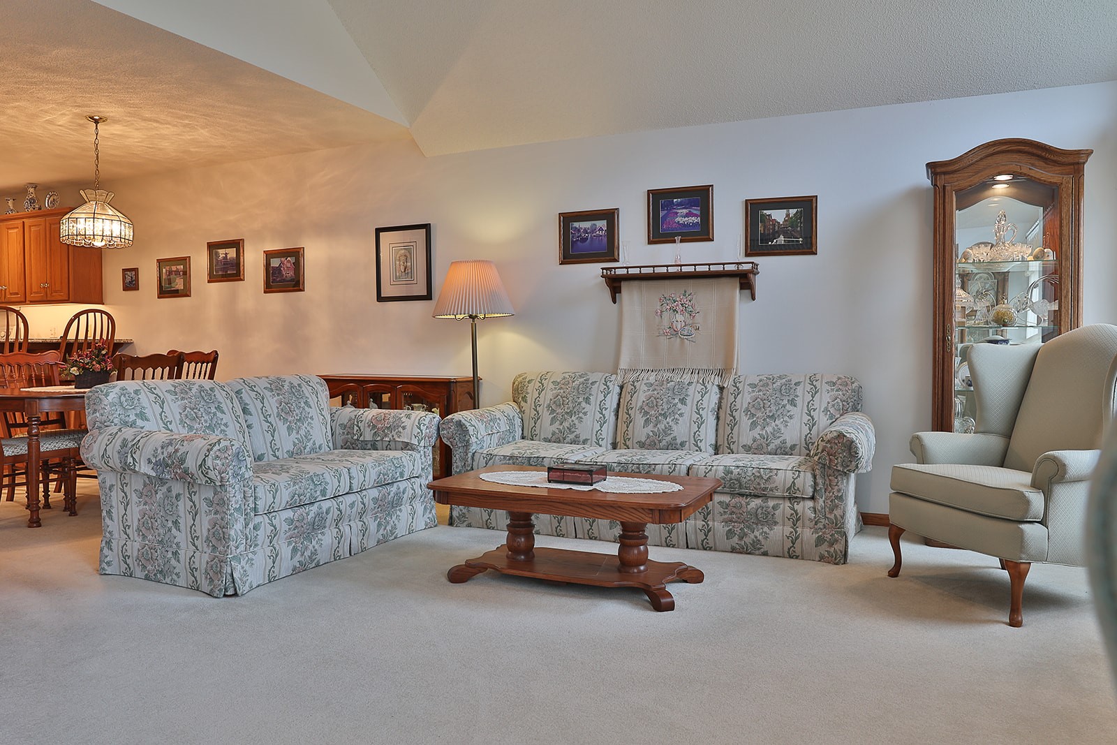 2212 Bos Landen Drive 2