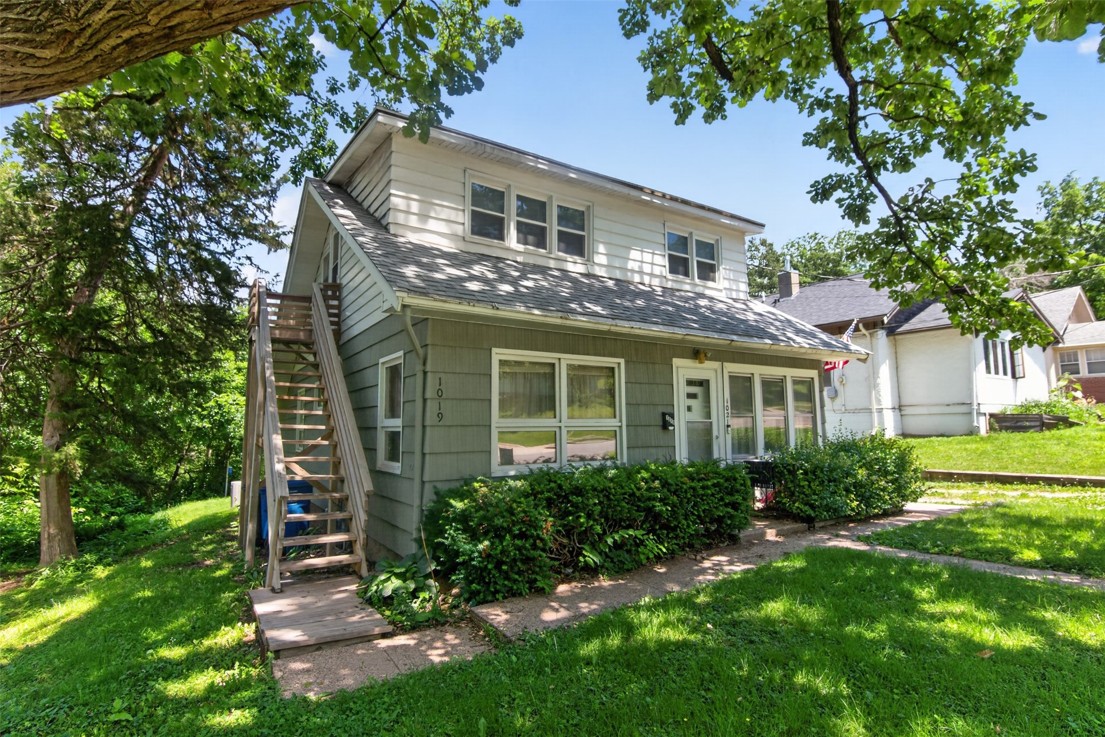 Photo 1 of 22 — 1019/1021 Kirkwood Avenue, Des Moines, IA 50315