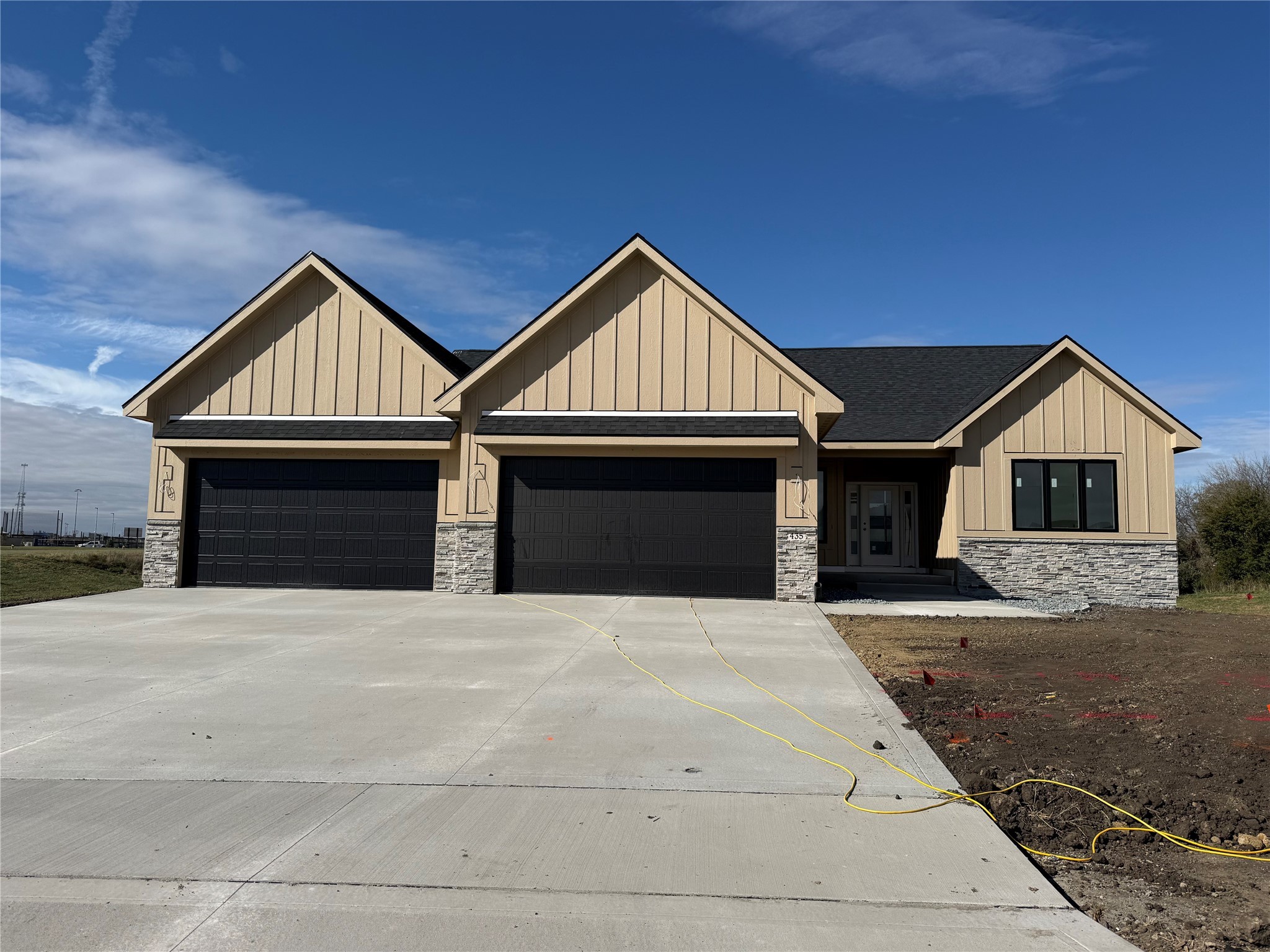 435 NW Woodmoor Drive