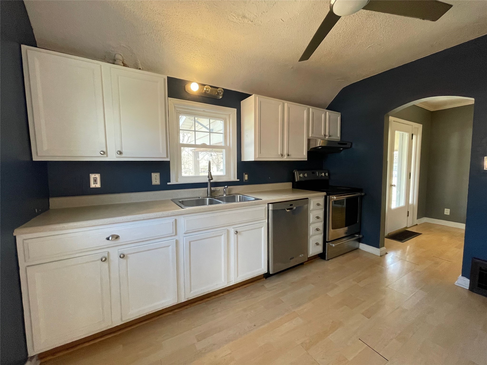 3201 Oxford Street, Des Moines, Iowa image 6