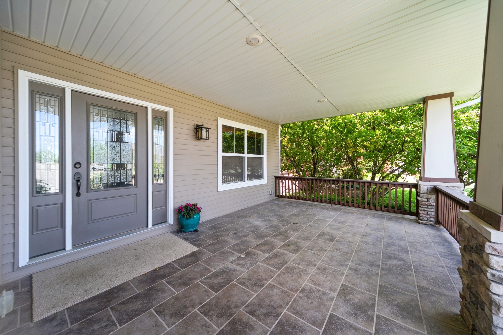 1420 Hannah Lane, Waukee, Iowa image 2