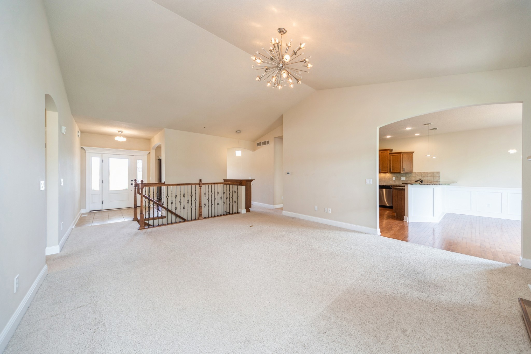 1420 Hannah Lane, Waukee, Iowa image 8