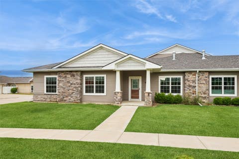 Condo For Sale - 9056 Jem Lane<br/> West Des Moines, IA 50266