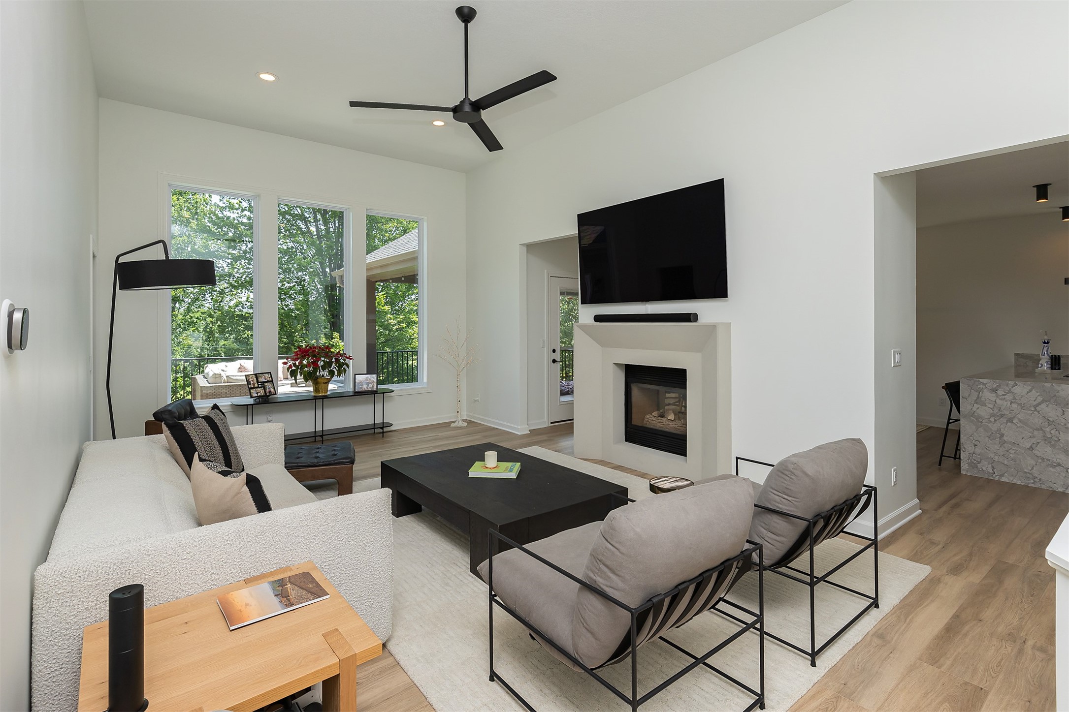 1286 Glen Oaks Drive