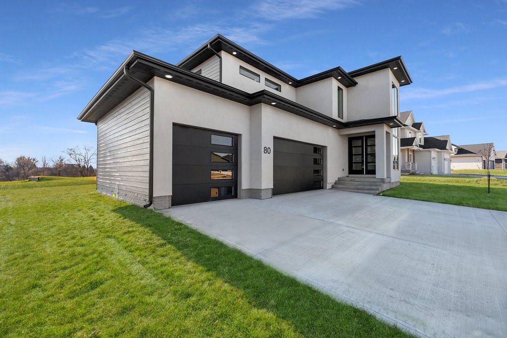 80 NW Alderleaf Drive