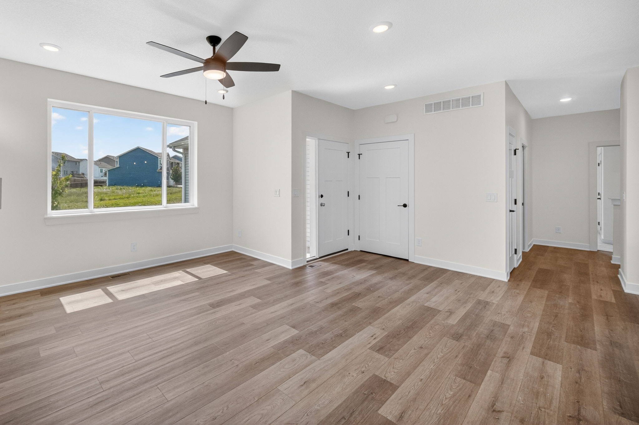 2902 Prairieside Place