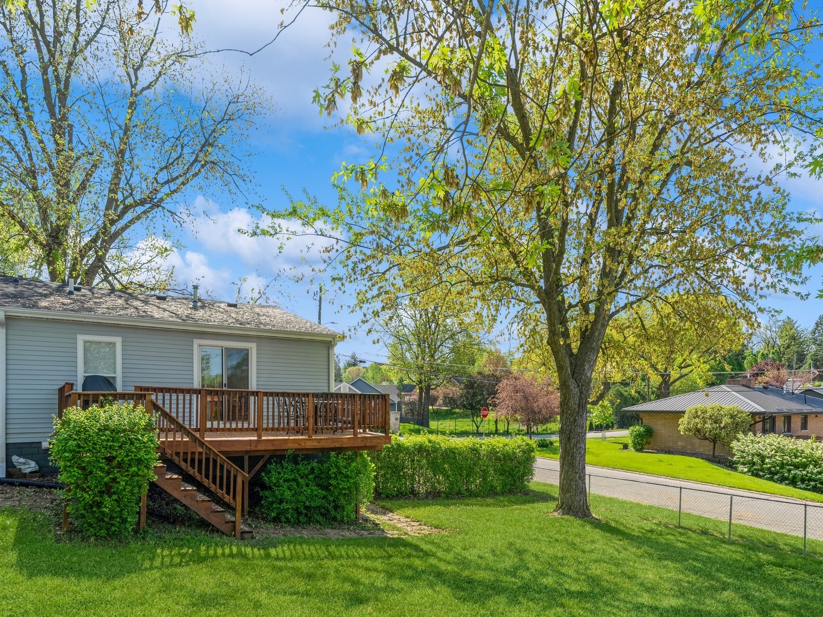 237 W 12th Street, Newton, Iowa image 25