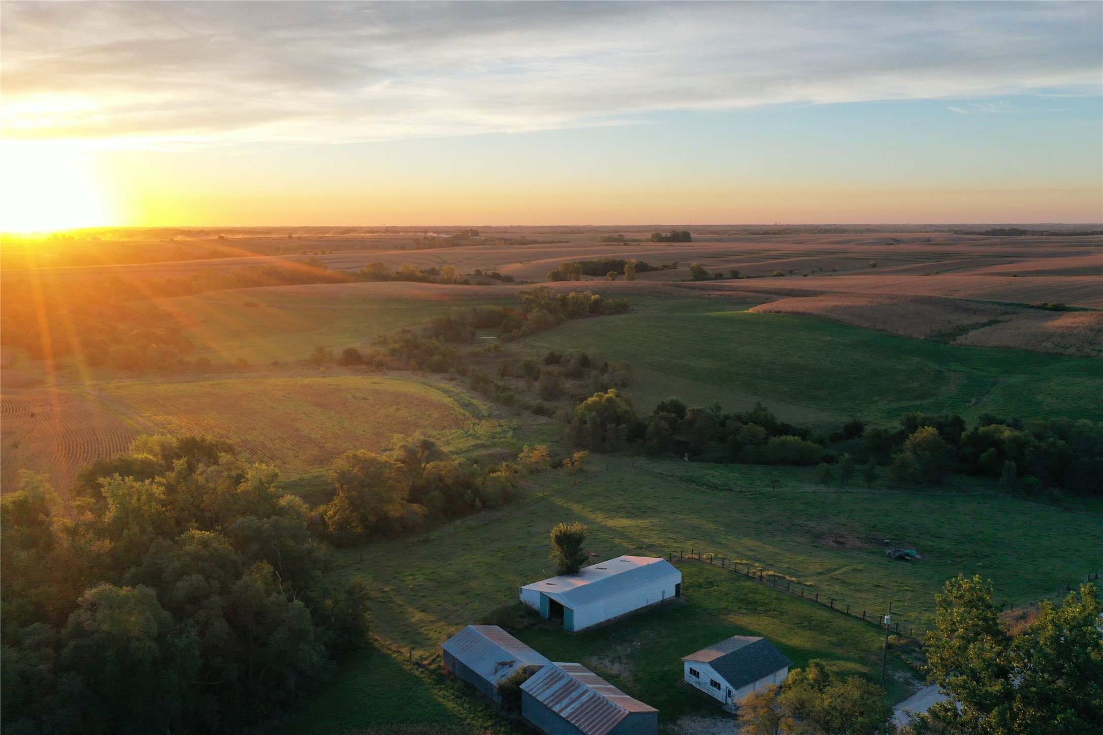 00 20th Place, Lacona, Iowa image 3