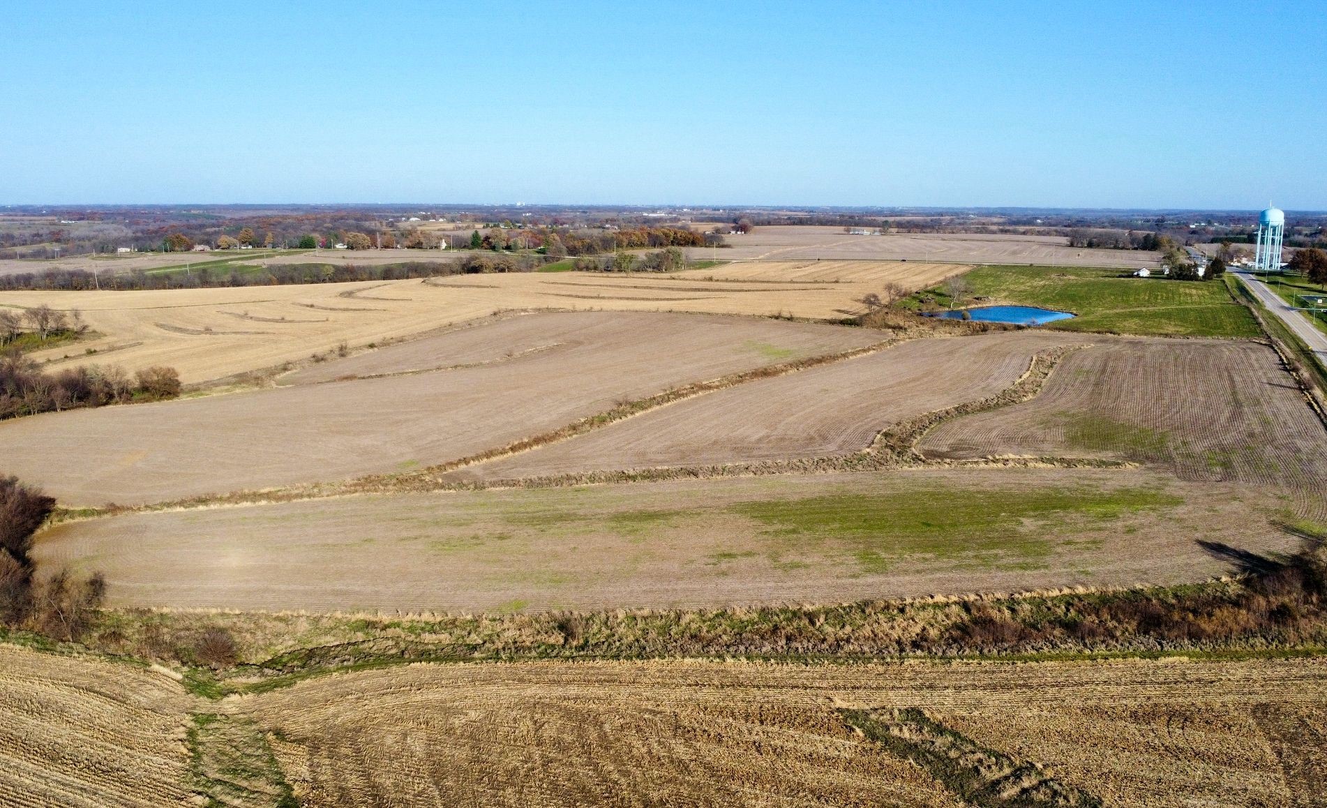 000 E Pleasant Street