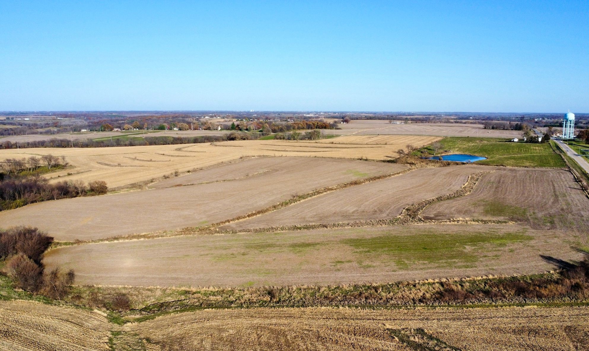 000 E Pleasant Street