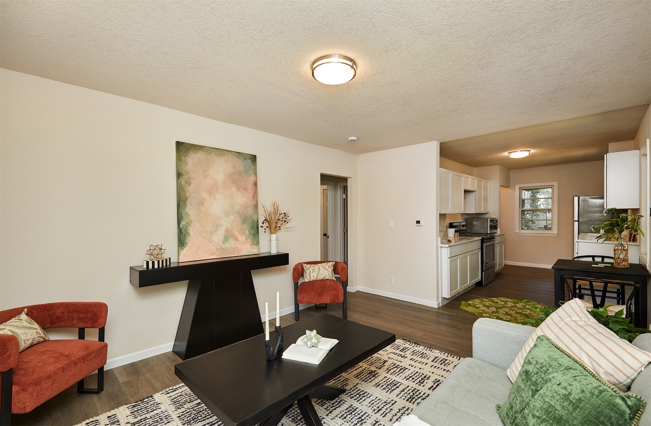 2112 E 23rd Street, Des Moines, Iowa image 10