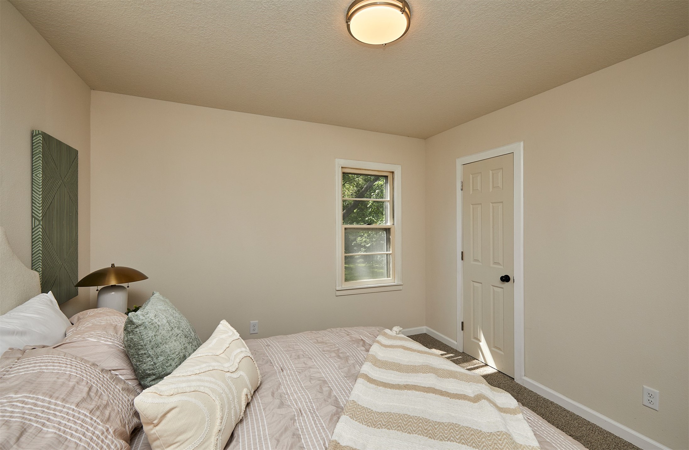 2112 E 23rd Street, Des Moines, Iowa image 18