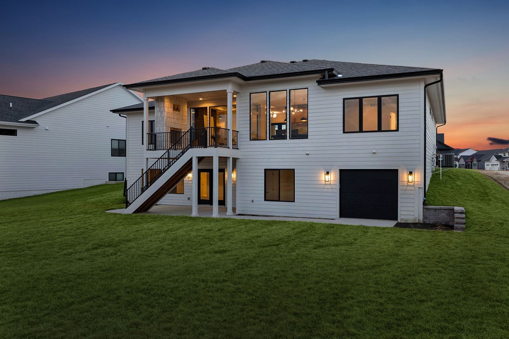 1430 NW Red Oak Drive