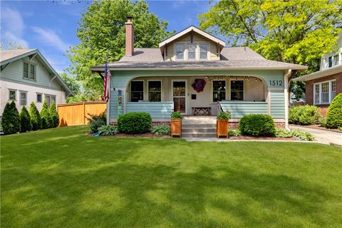 Single Family Residence in Des Moines IA 1512 44th Street.jpg