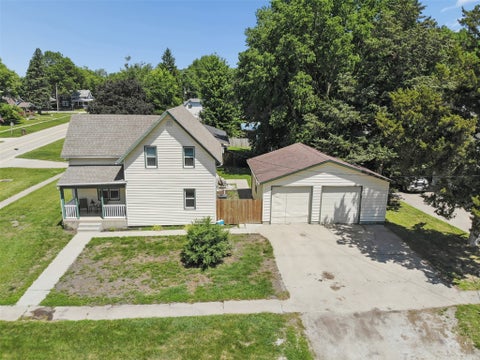 Homes For Sale - 101 3rd Street<br/> Mitchellville, IA 50169