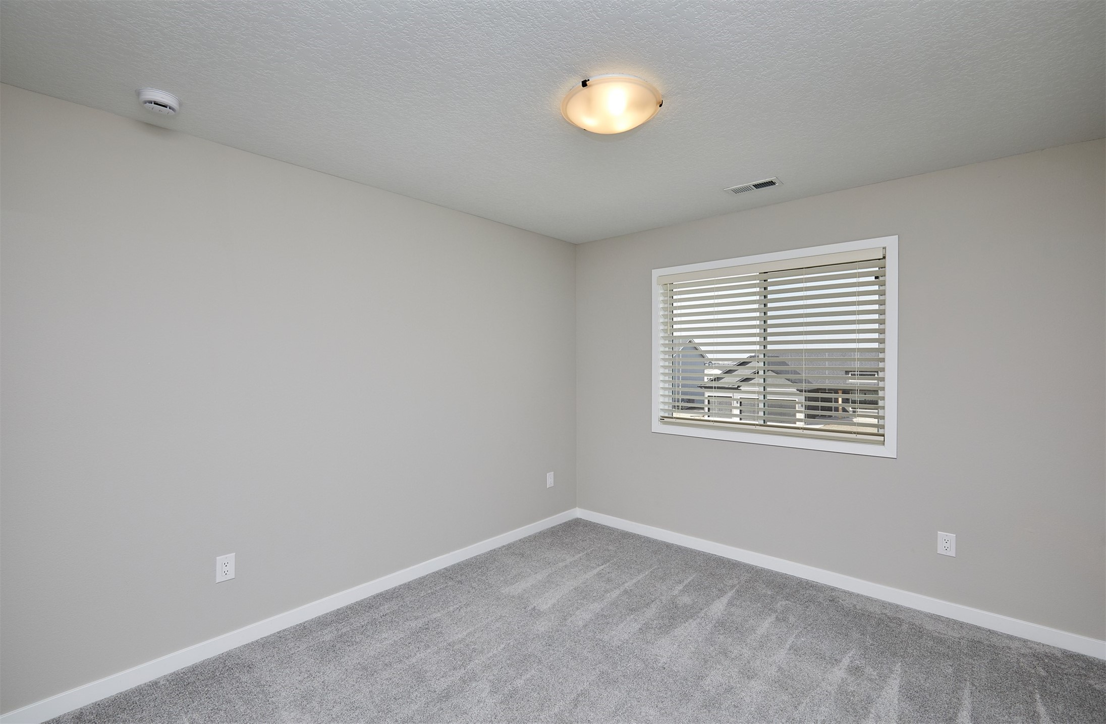 715 NE Deerfield Drive, Ankeny, Iowa image 17