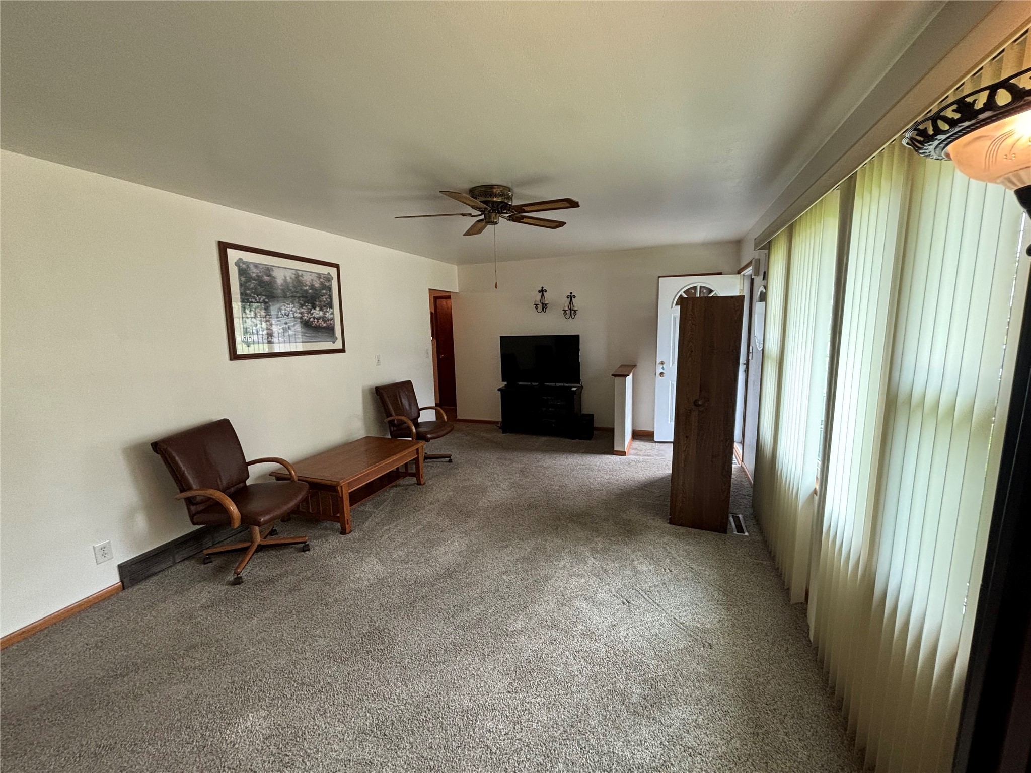 817 Park Street, Perry, Iowa image 2