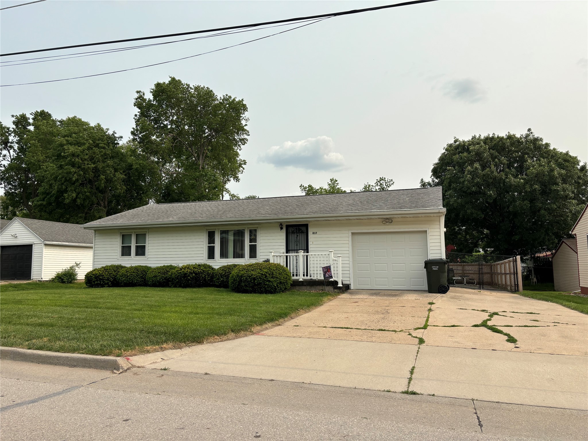 817 Park Street, Perry, Iowa image 13