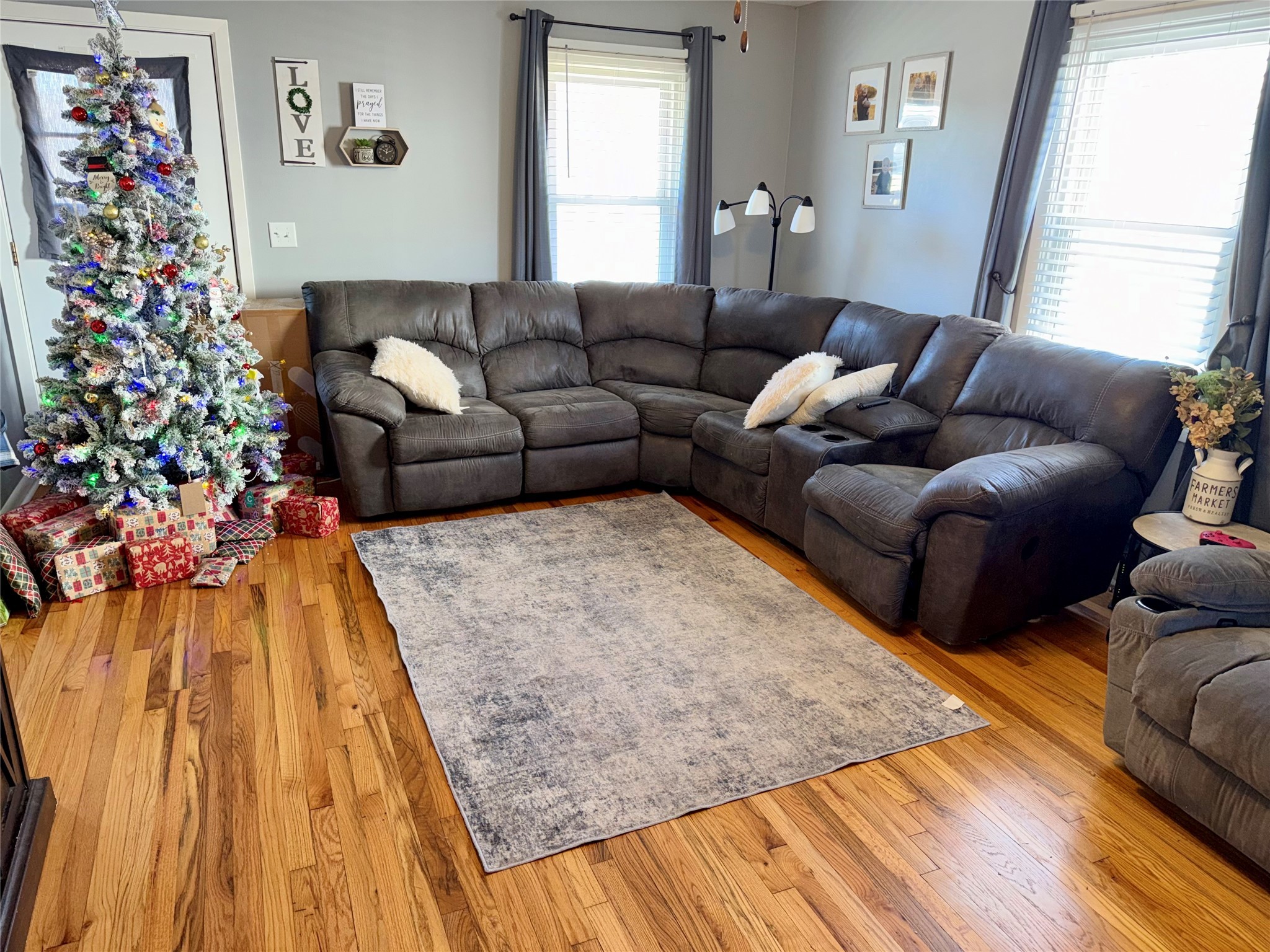 302 Columbus Street N