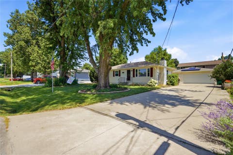 Homes For Sale - 6671 NW 4th Court<br/> Polk County, Des Moines, IA 50313