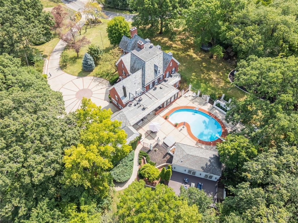 3545 Lincoln Place Drive