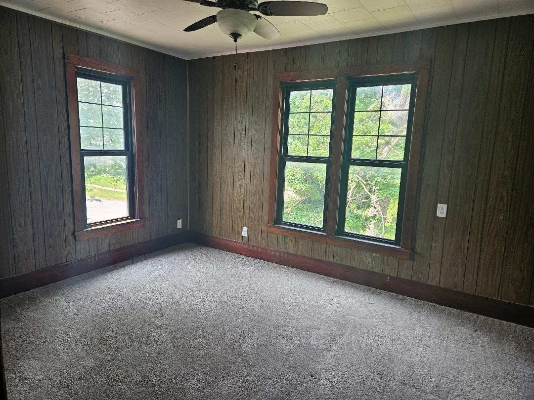 303 S Roche Street, Knoxville, Iowa image 10