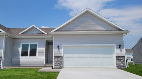 Homes For Sale - 2979 Lake Hill Drive<br/> Des Moines, IA 50320