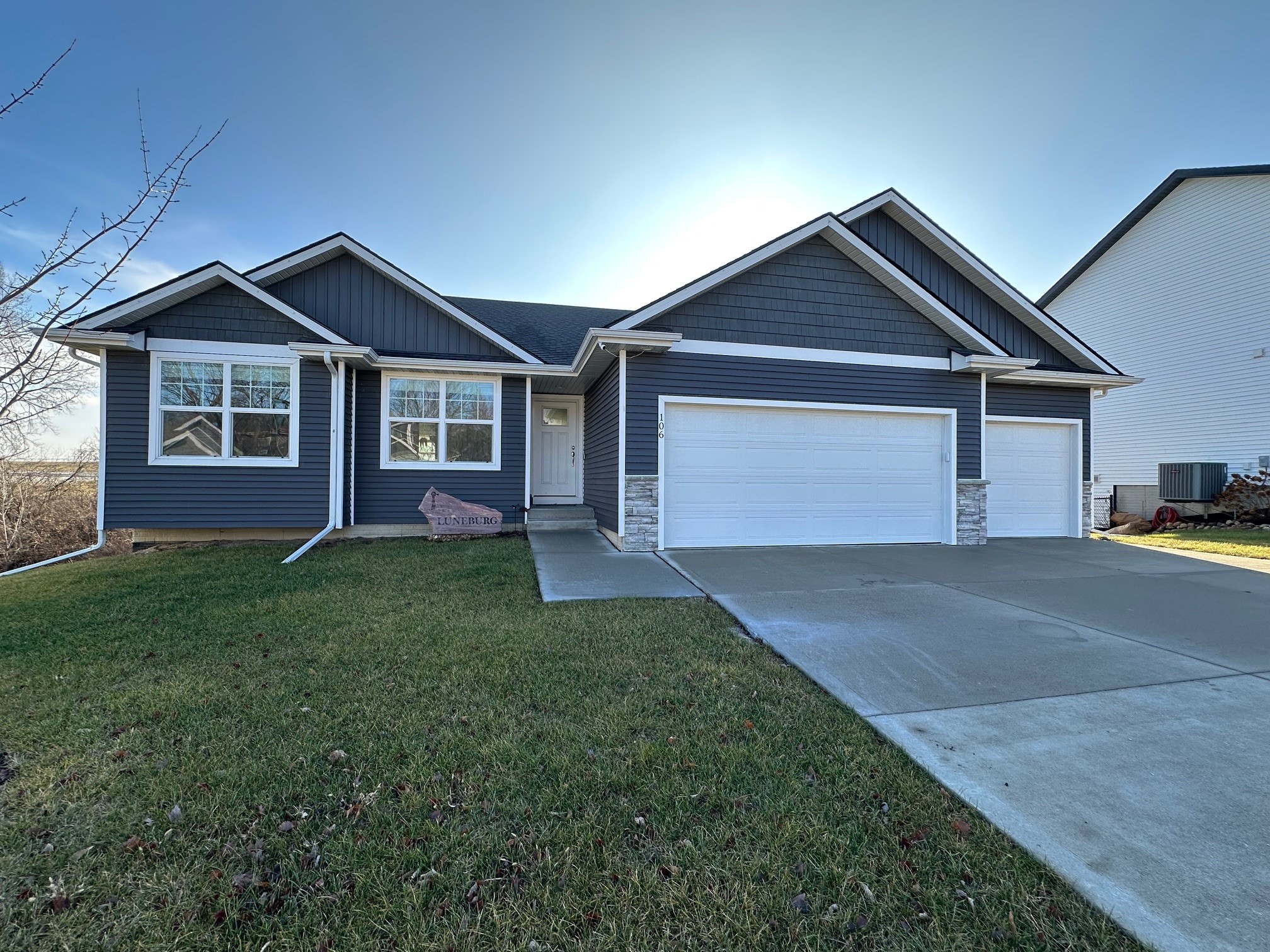 106 Braeburn Circle, Norwalk, Iowa image 1