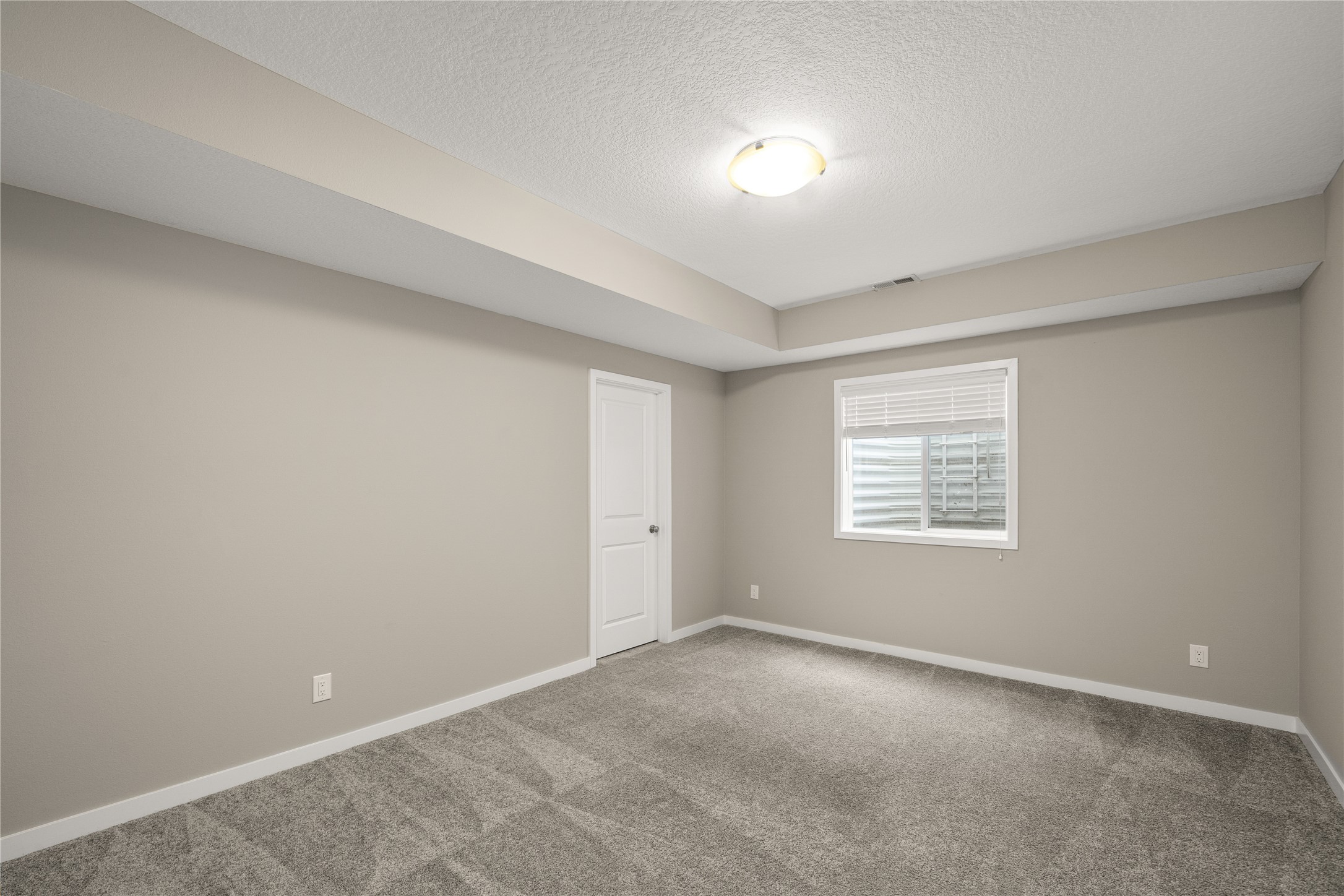 9334 Valley Parkway, Johnston, Iowa image 24