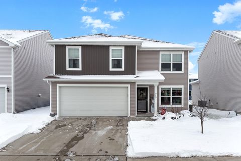 Apartment For Sale - 713 Elizabeth Lane<br/> Bondurant, IA 50035