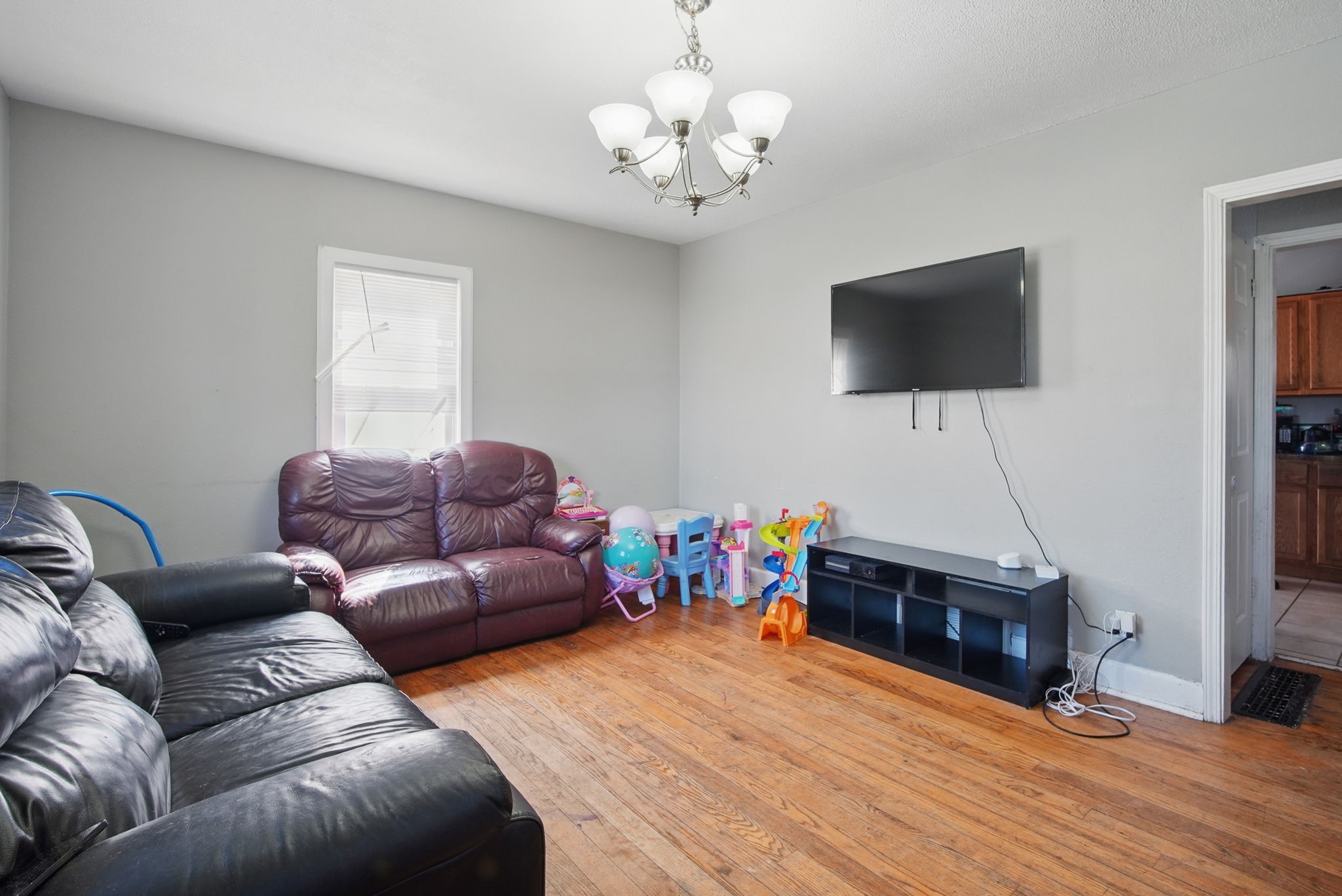 2057 Maple Street, Des Moines, Iowa image 4