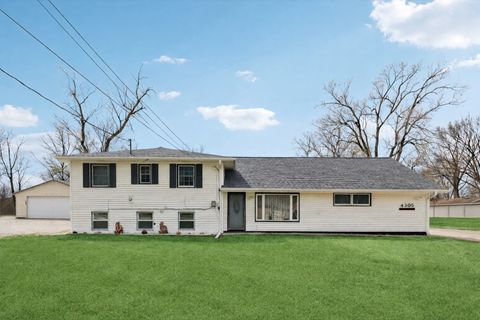 4305 NE Arthur Avenue Des Moines IA 50317