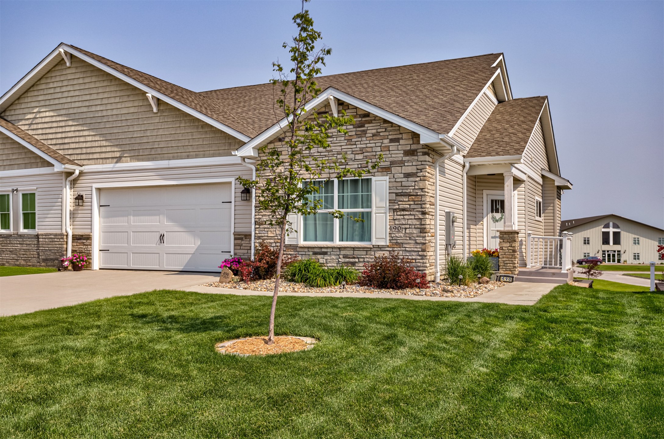 490 Bella Vista Court, Huxley, Iowa image 2