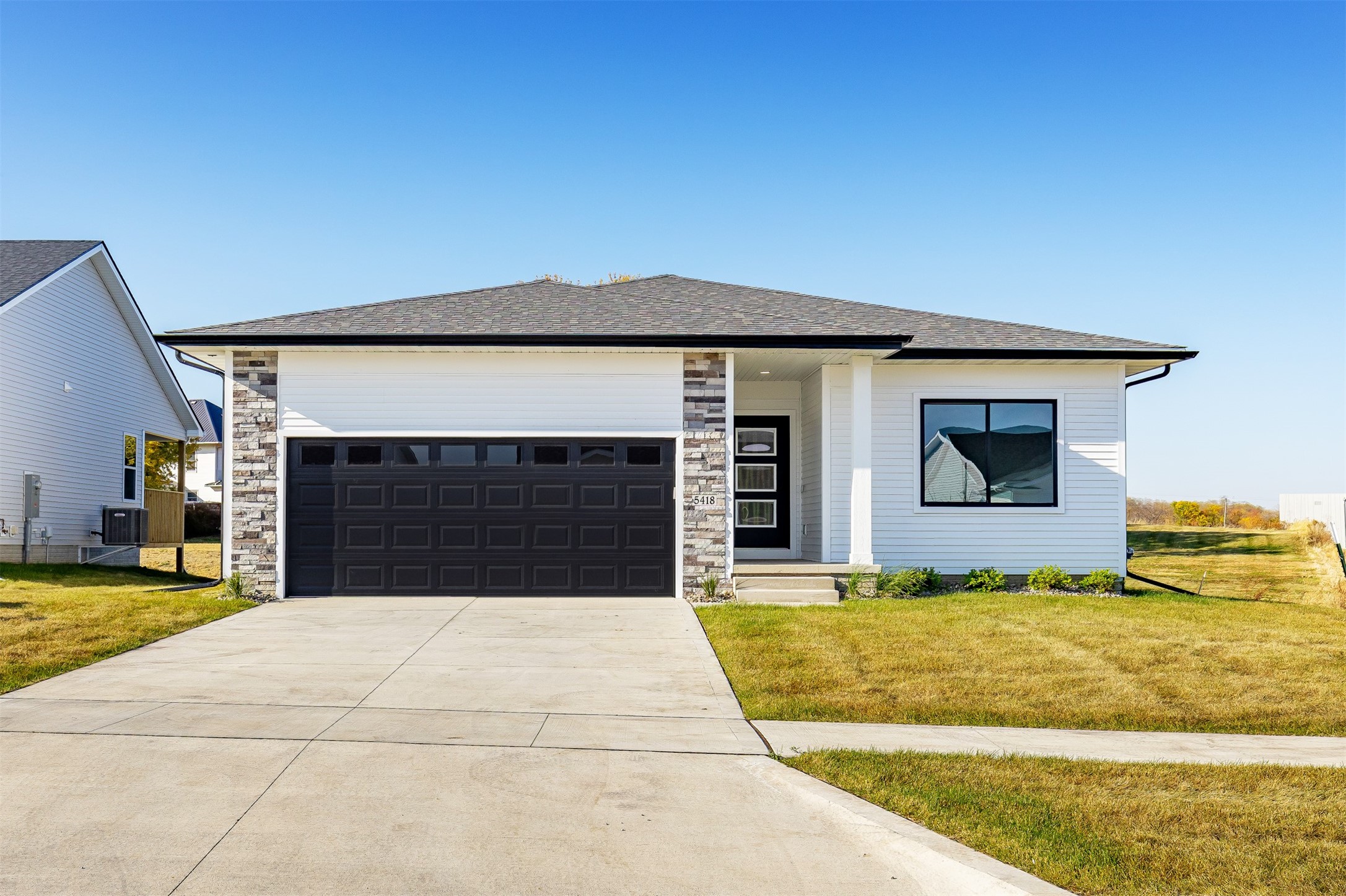 5418 167th Street, Urbandale, Iowa image 1