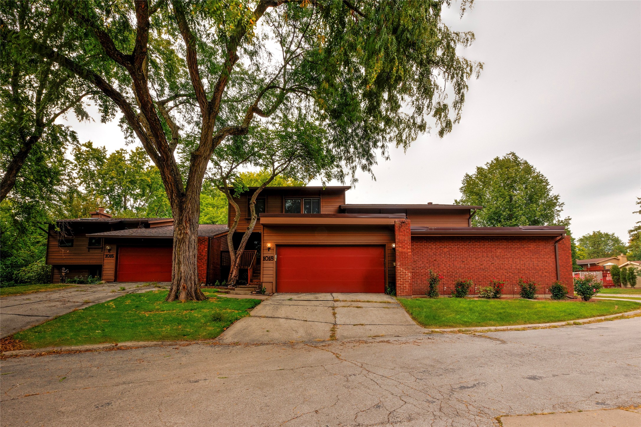 1018 Woodland Park Drive, West Des Moines, Iowa image 2