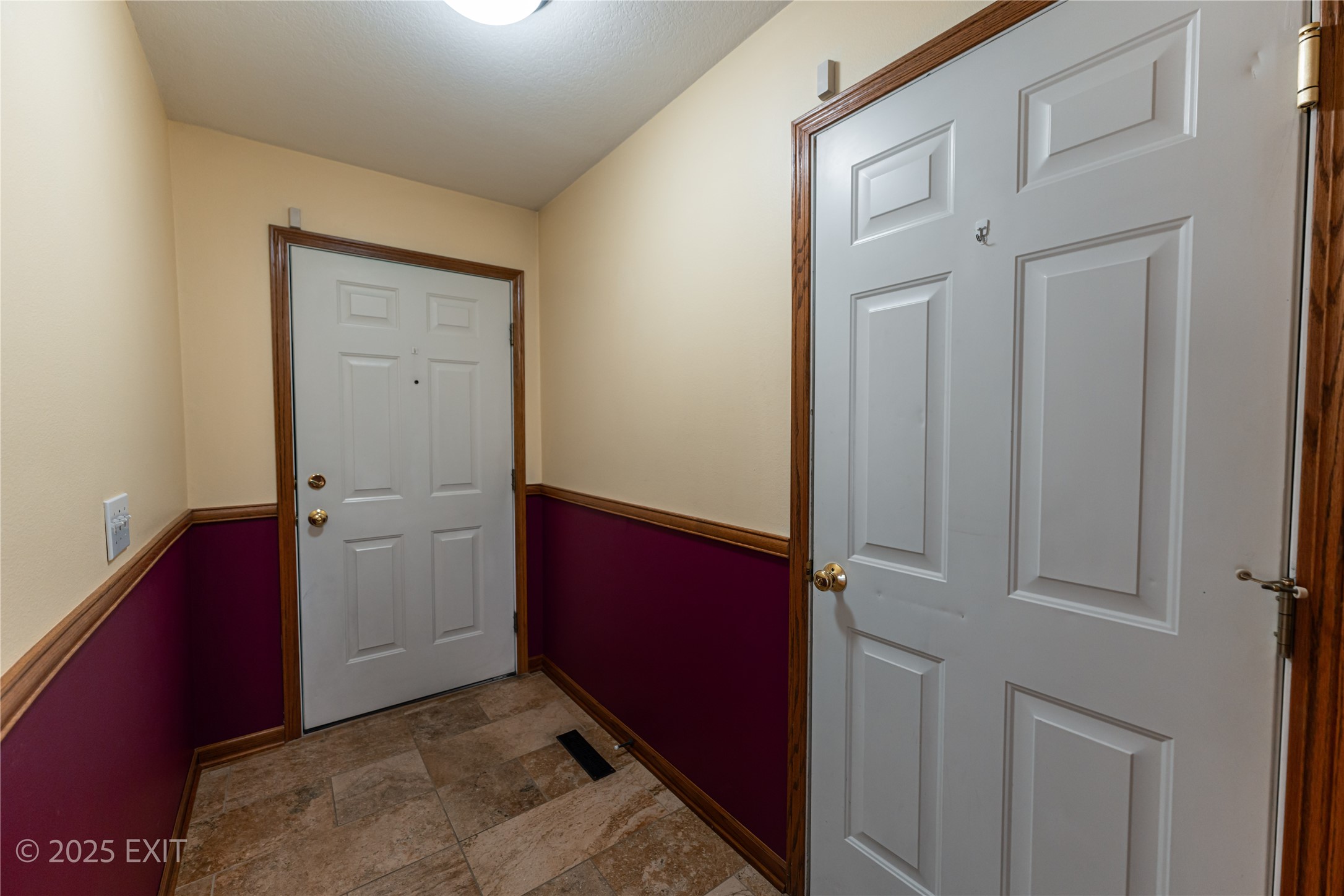 739 Kitterman Circle, Norwalk, Iowa image 3