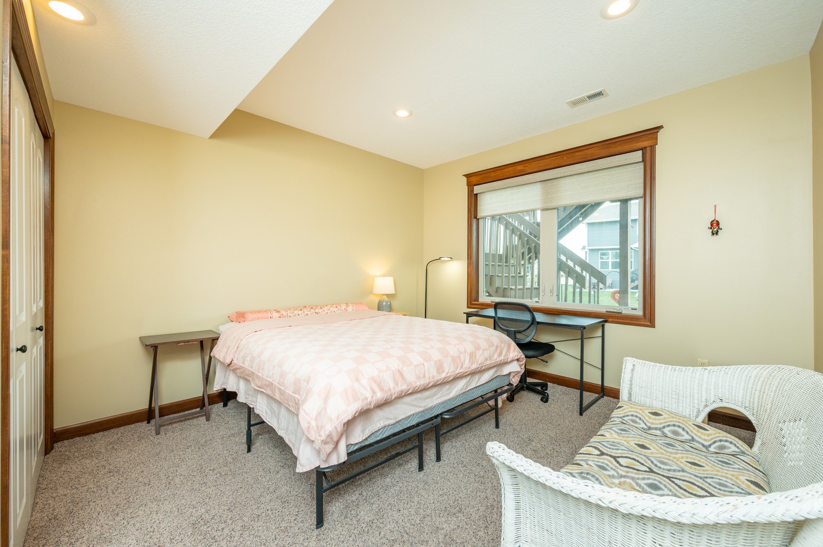 16468 Phoenix Drive, Clive, Iowa image 30