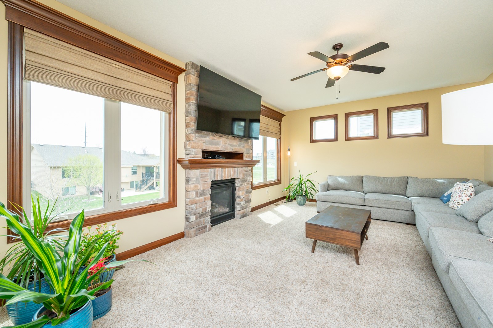 16468 Phoenix Drive, Clive, Iowa image 5