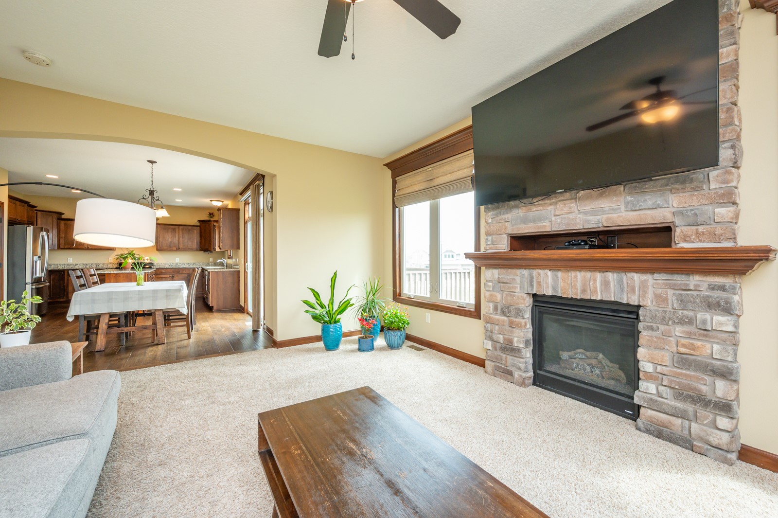16468 Phoenix Drive, Clive, Iowa image 6