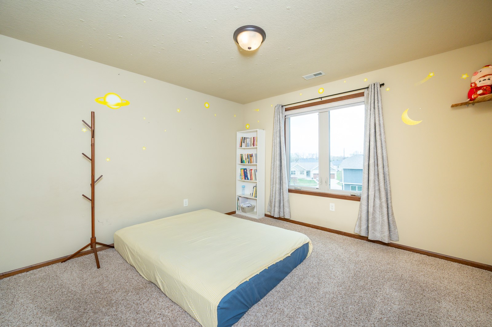 16468 Phoenix Drive, Clive, Iowa image 25