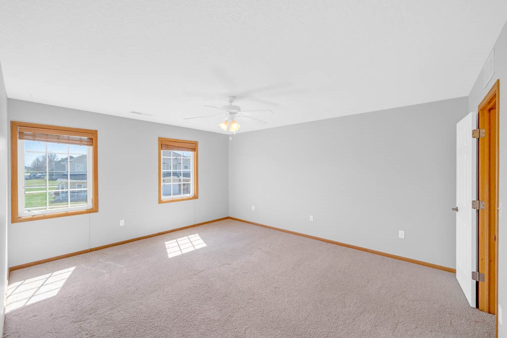 953 Red Hawk Way, Altoona, Iowa image 8