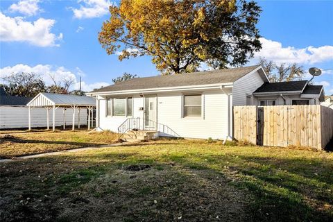 322 Warford Street Perry IA 50220