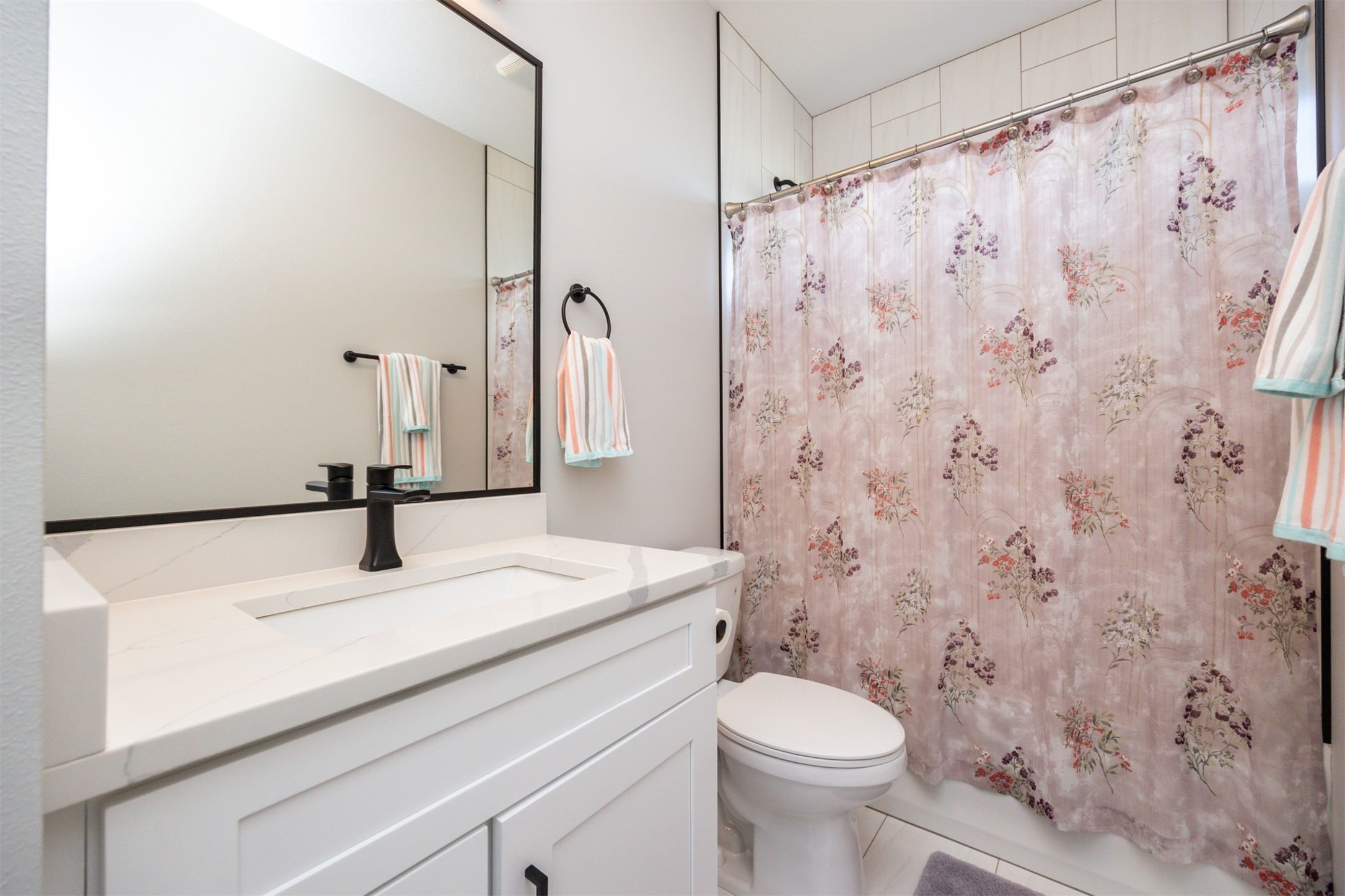 5015 149th Court, Urbandale, Iowa image 9